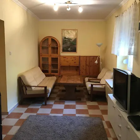 Toelgyfa Vendeghaz *